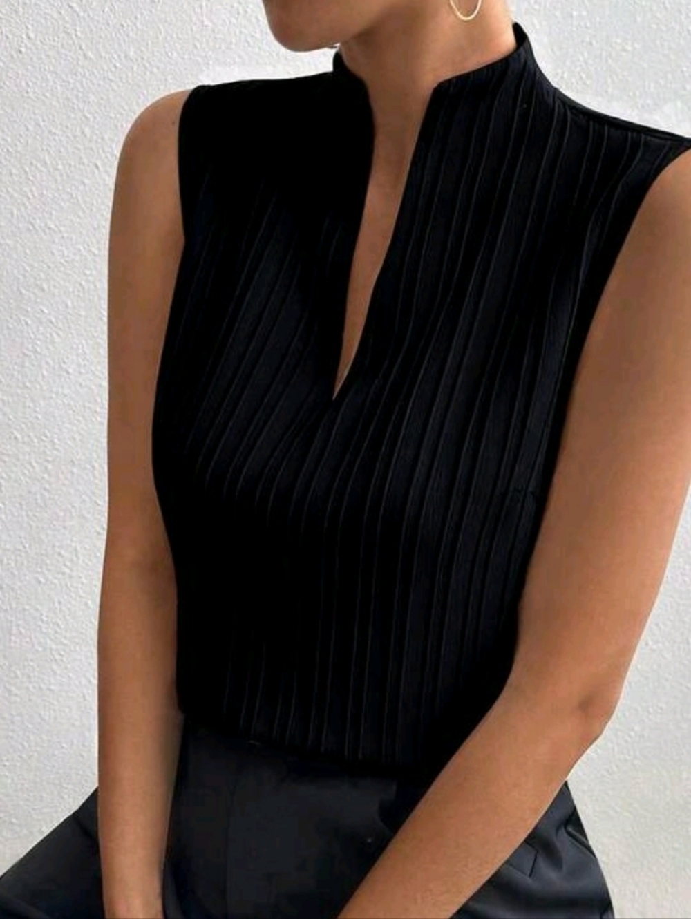 SHEIN Black Sleeveless Ribbed V-Neck Mock Collar Top